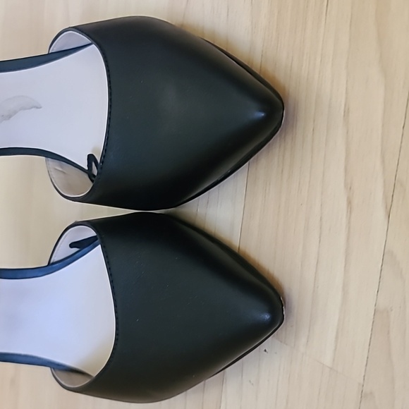 Marc Fisher Black Pumps Heels Pointed Toe Ankle Strap Back Zip Size 6 - Picture 11 of 13